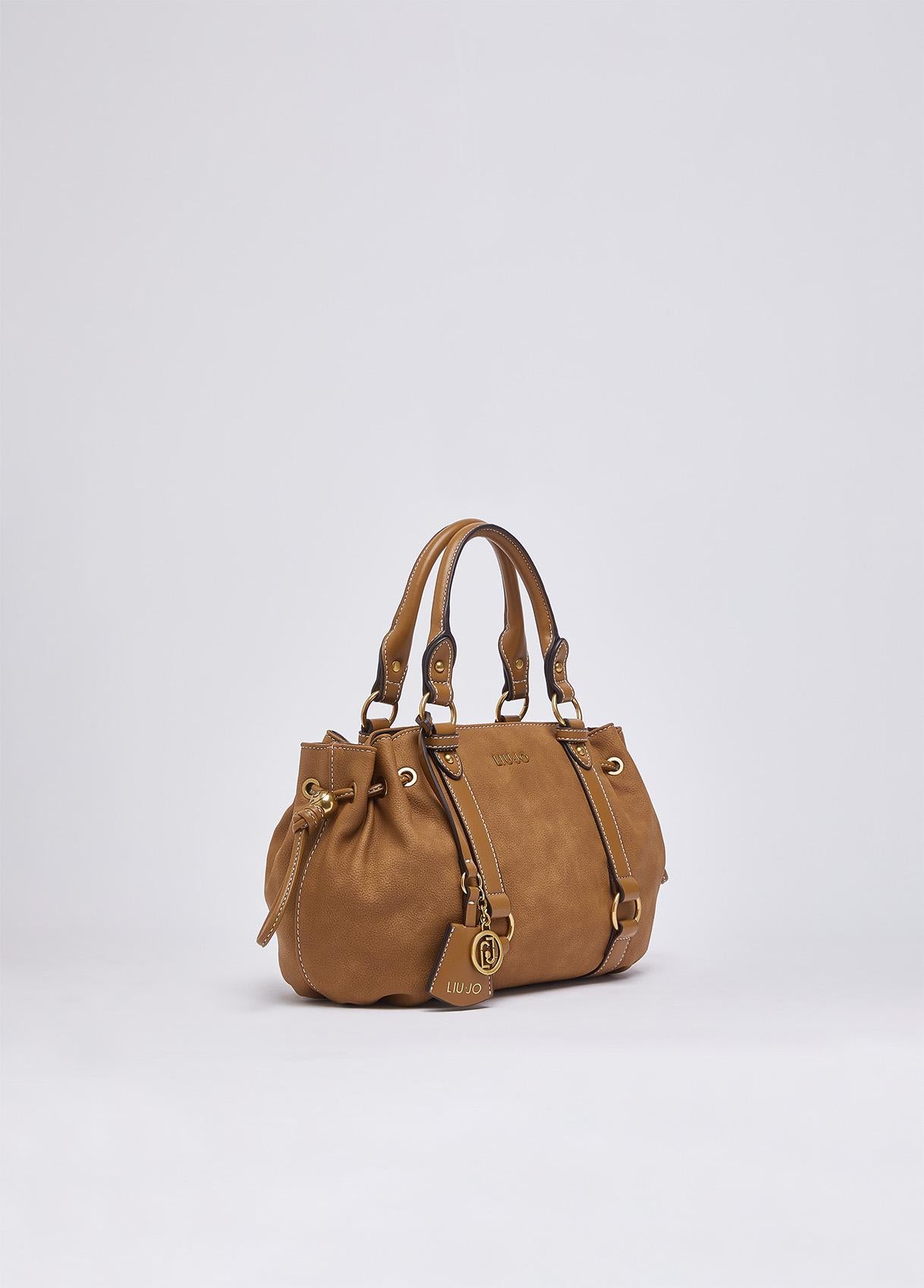 Borsa a mano Liu Jo con coulisse laterale e charm logato Cammello TU | Giò Fashion