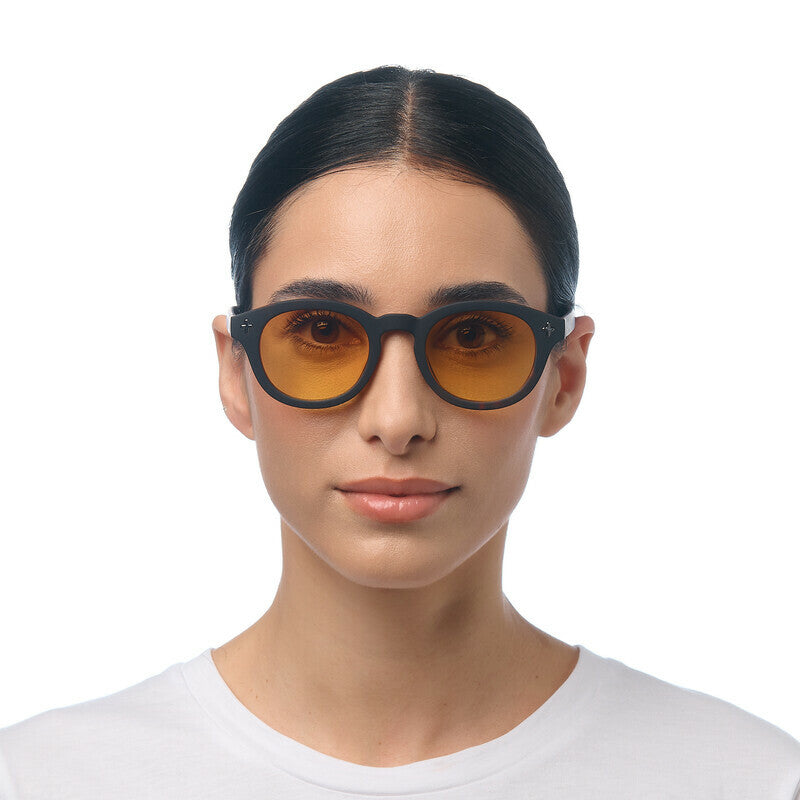 OKKIA Milano Occhiali da Sole Unisex con Lenti Sfumate e Protezione UV400