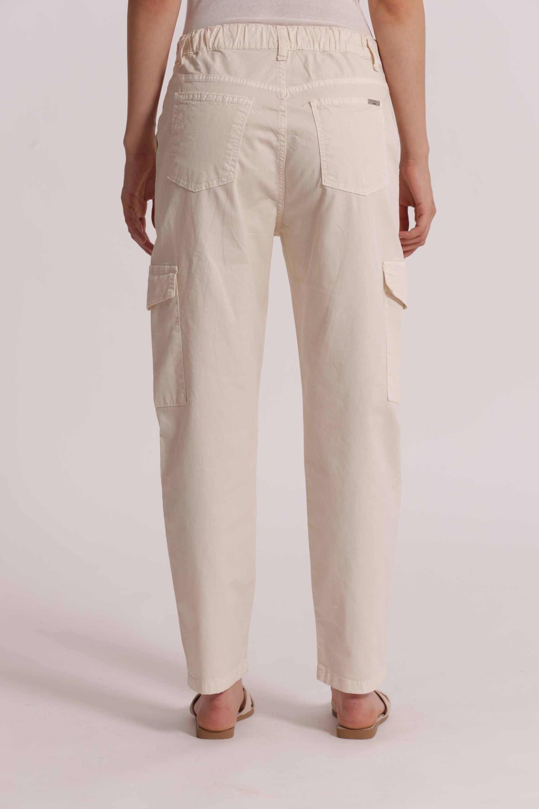 Mimi Mua pantalone donna cargo con tasche laterali stile casual BURRO S | Giò Fashion