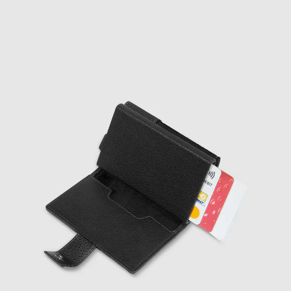 Portacarte Piquadro in pelle con protezione RFID