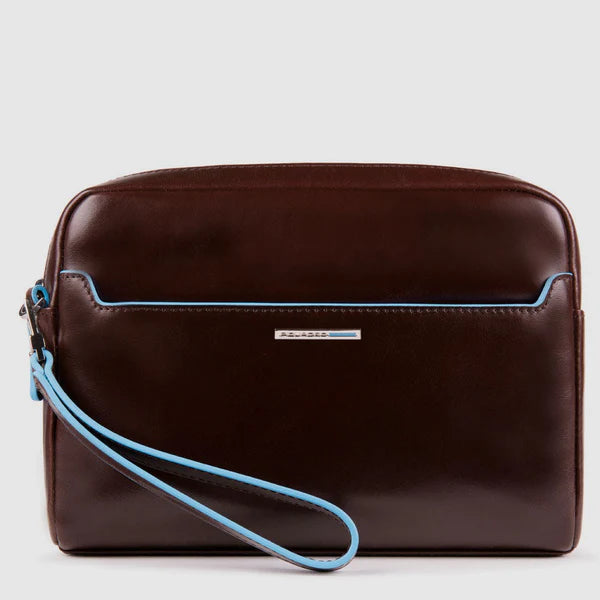 Pochette Piquadro in pelle con cinturino da polso e tasca frontale Marrone TU | Giò Fashion