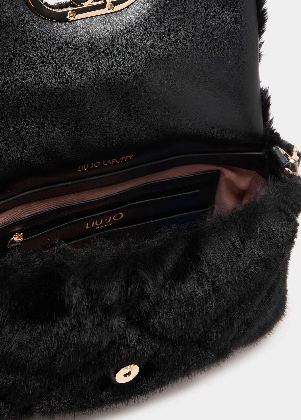 Borsa Liu Jo Puffy effetto pelliccia trapuntata con catena dorata Nero TU | Giò Fashion