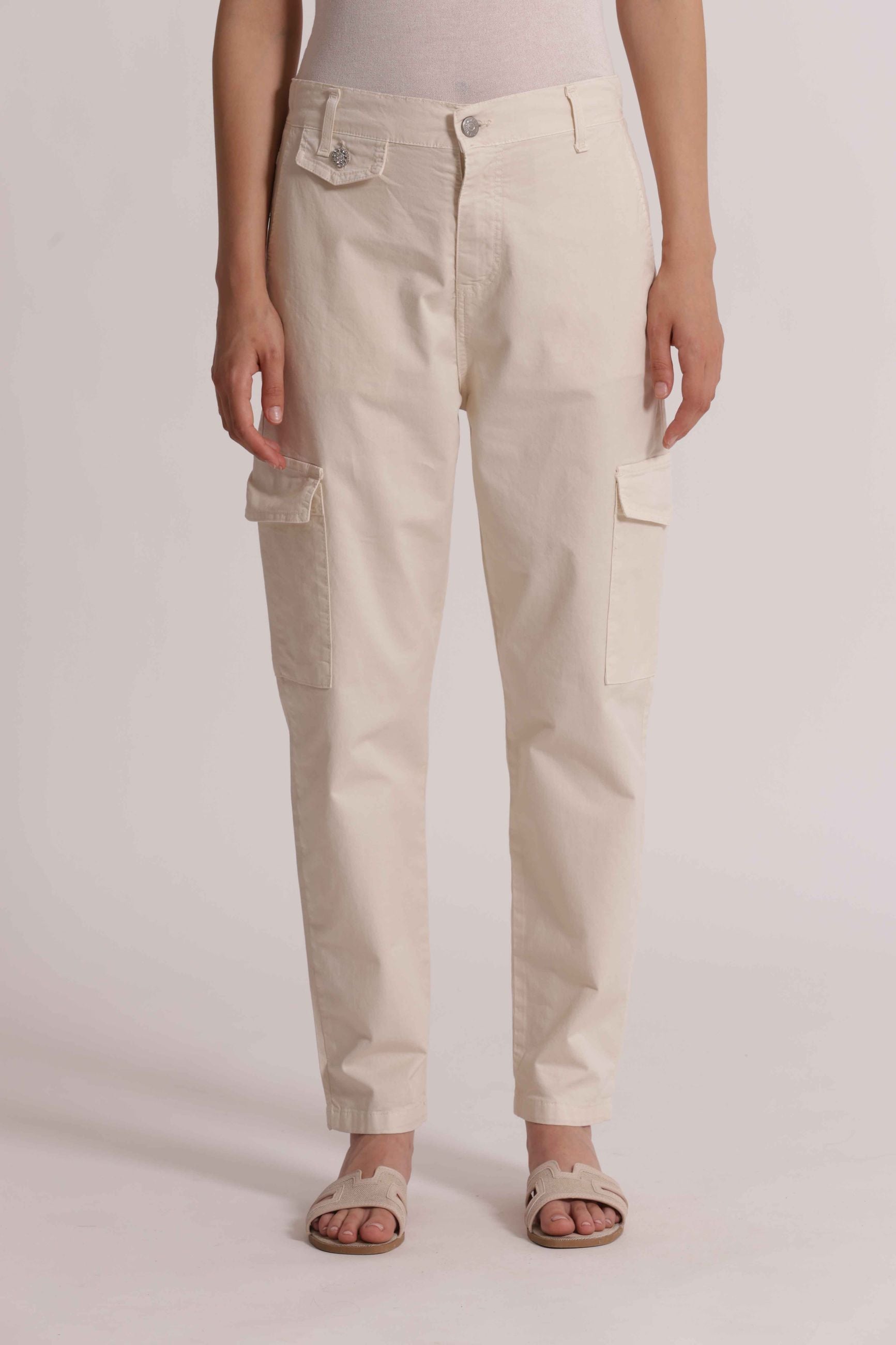 Mimi Mua pantalone donna cargo con tasche laterali stile casual BURRO S | Giò Fashion