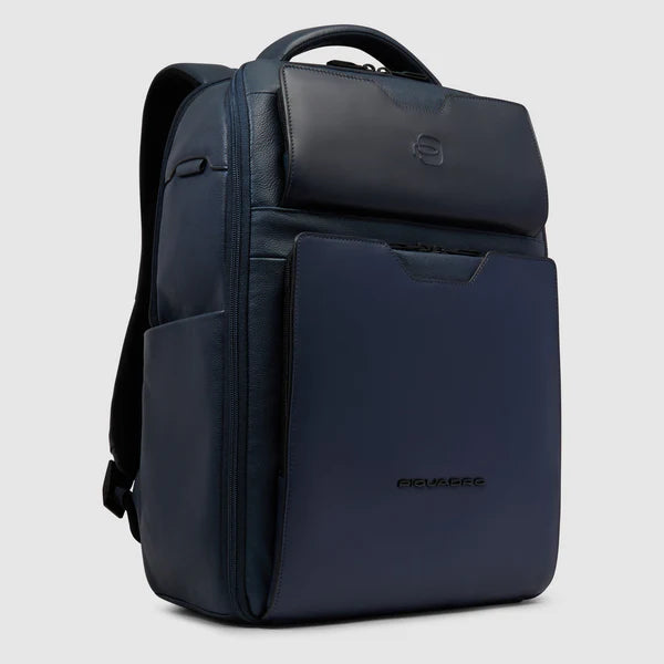 Zaino porta PC 15,6 Piquadro in pelle con comparto viaggio e tasche organizzate BLU TU | Giò Fashion