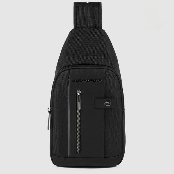Monospalla Piquadro in pelle e nylon riciclato con luce LED e tasca AirPods NERO TU | Giò Fashion