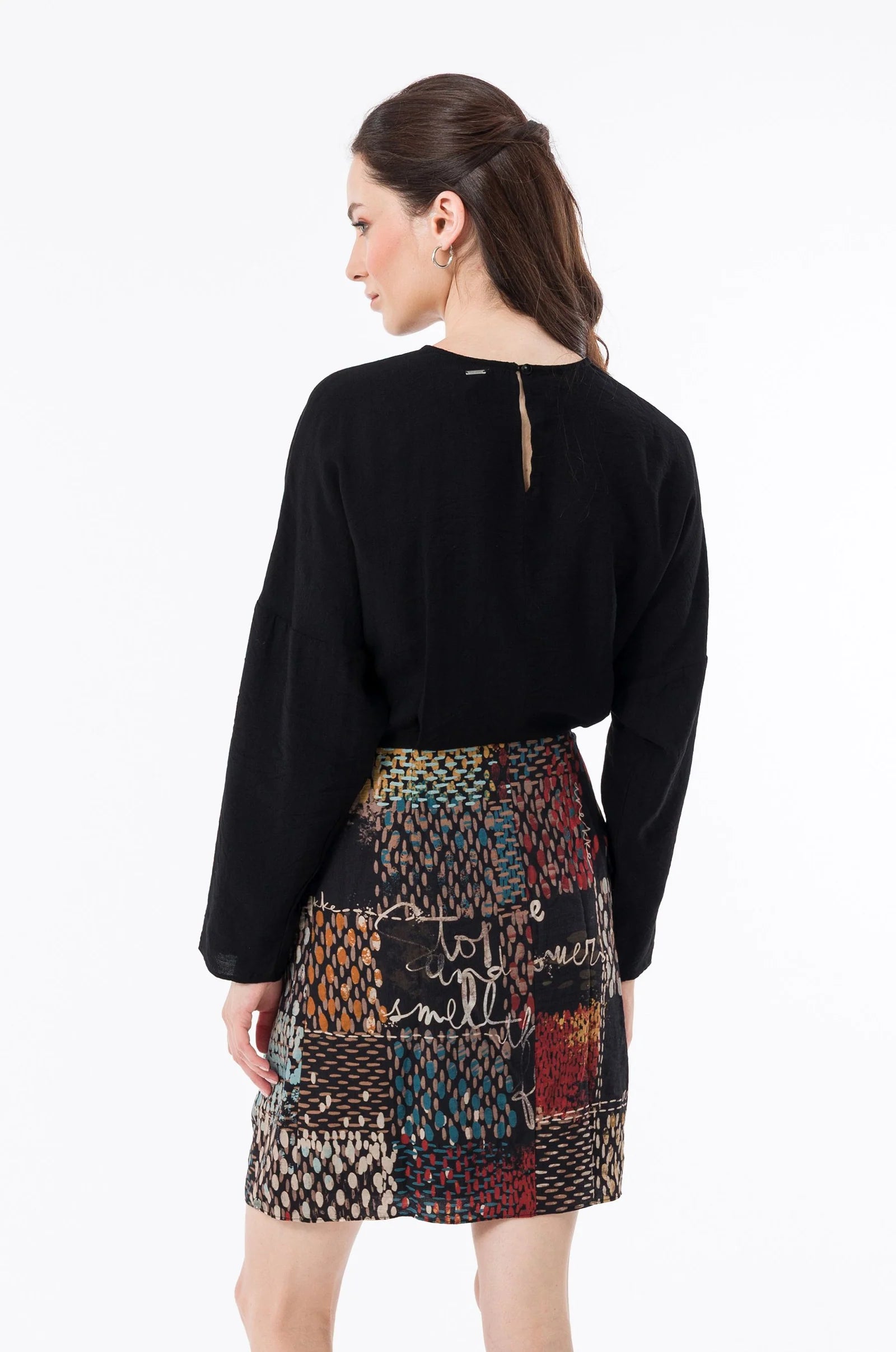 Abito Donna Anekke Fluido a Maniche Lunghe dal Design Elegante