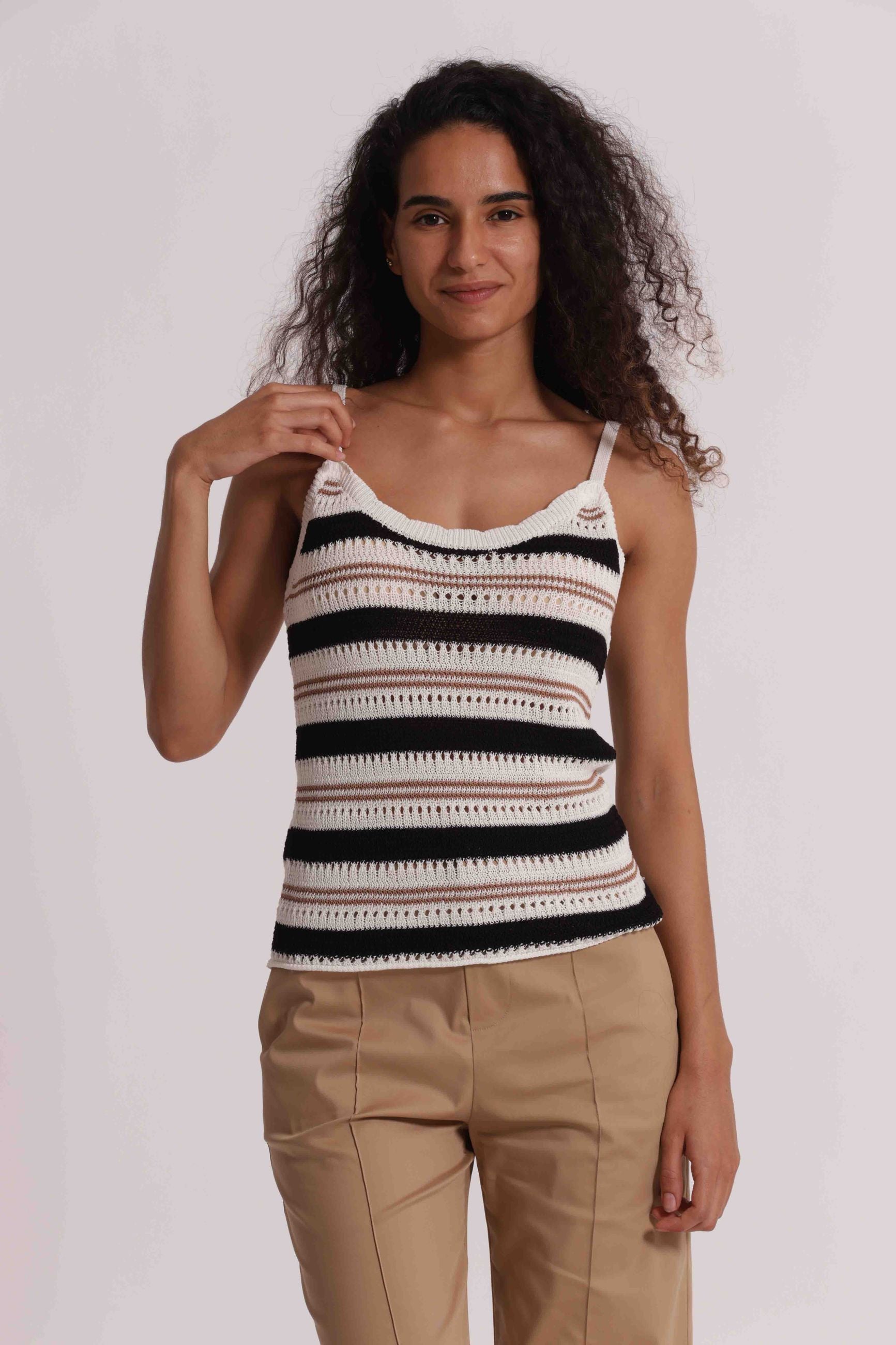 Top donna Mimi Mua lavorazione traforata con spalline sottili stile estivo