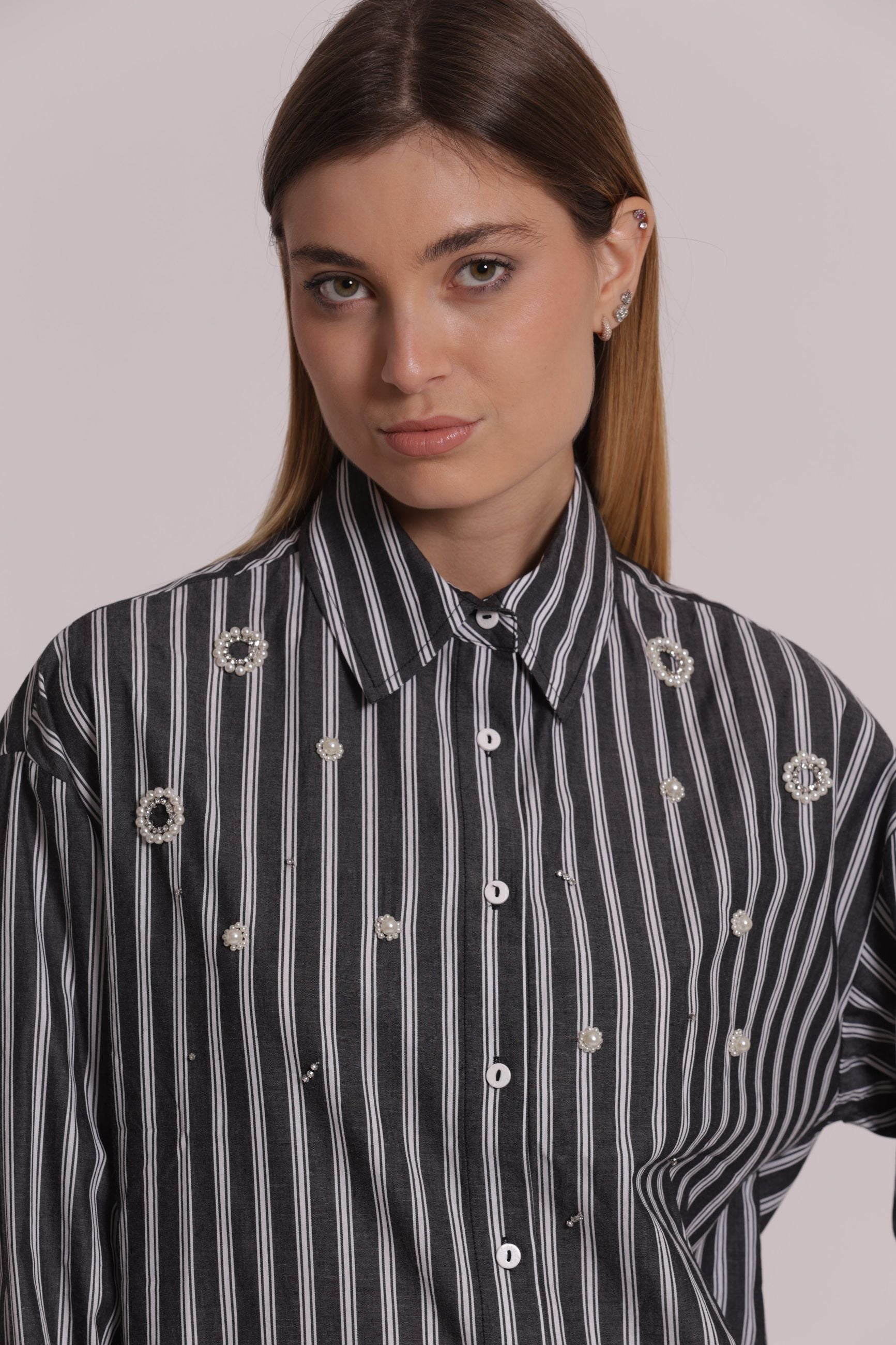 Camicia Donna Mimi Mua con Applicazioni Frontali