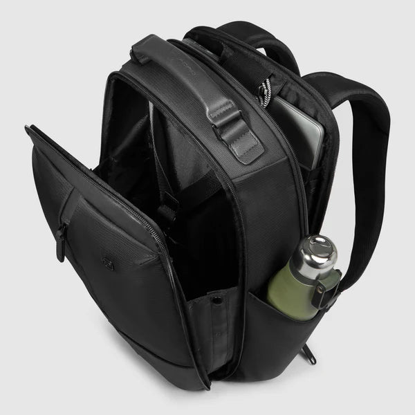 Zaino Piquadro porta PC e tablet in tessuto tecnico con dettagli in pelle Nero TU | Giò Fashion