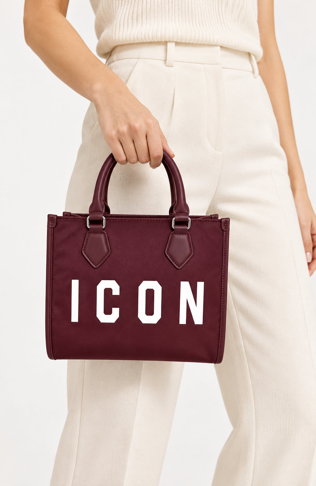 Borsa shopping piccola con maxi logo e manici corti