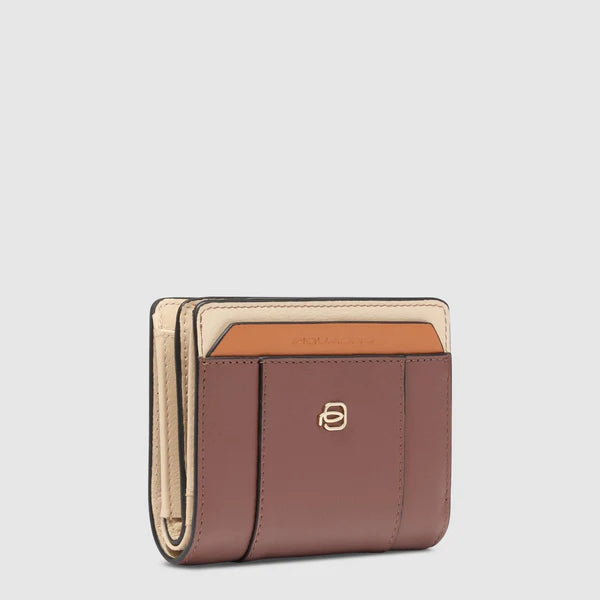 Portafoglio Piquadro in pelle compatto con portacarte