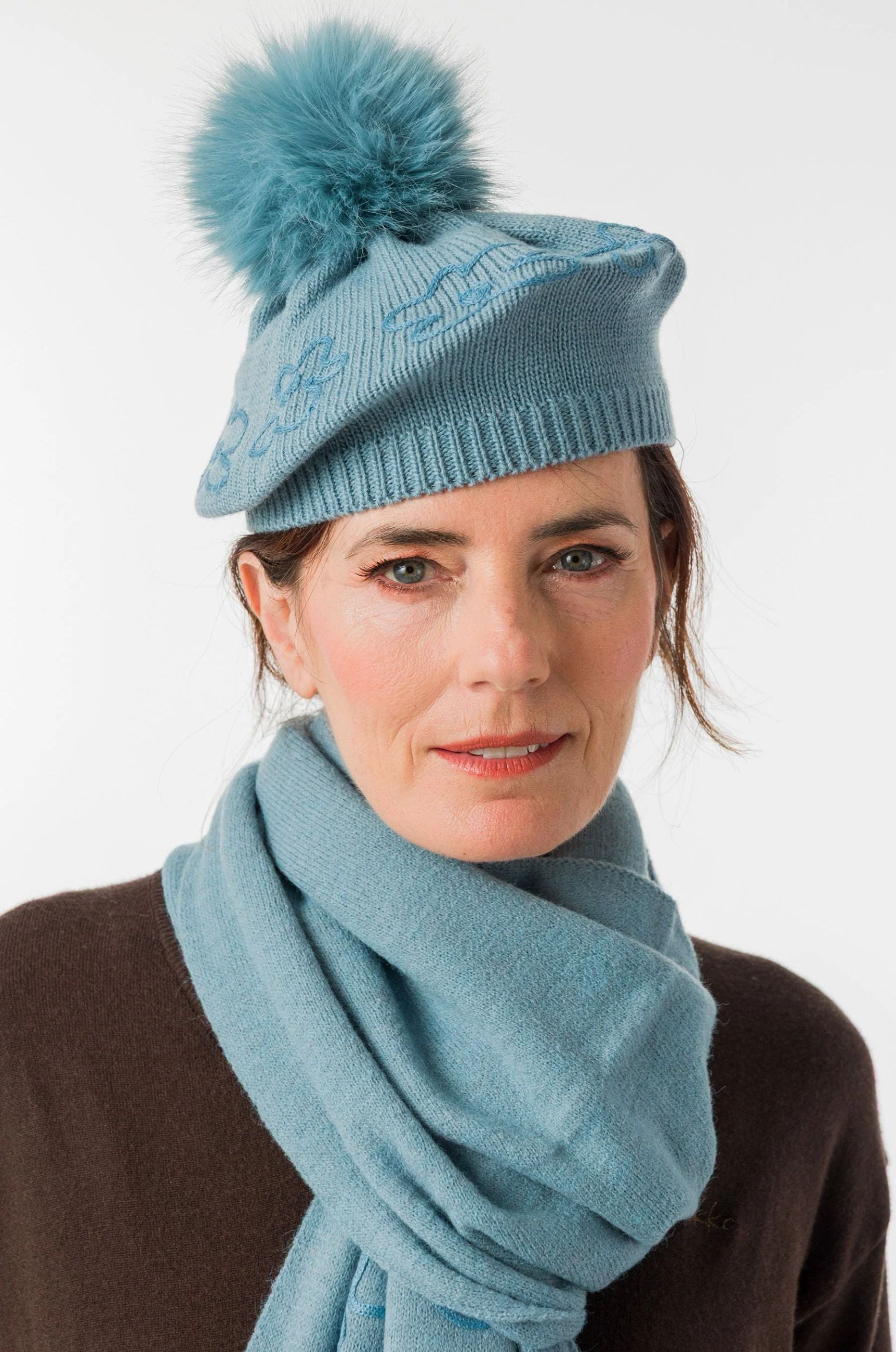 Basco Donna Anekke in Maglia con Pompon