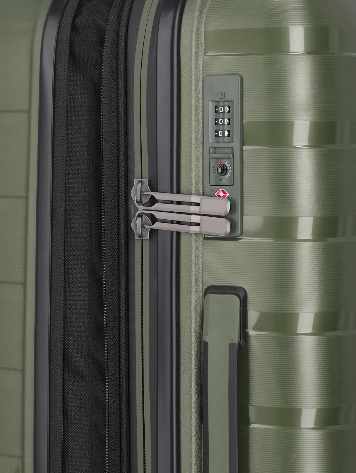Valigia rigida Travelite Air Base M espandibile con TSA e ruote doppie Verde TU | Giò Fashion