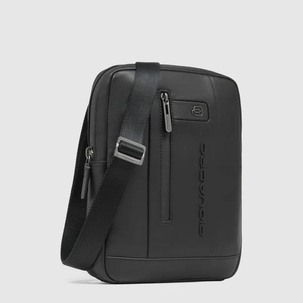 Borsello Uomo Piquadro in Pelle Porta iPad® con Tracolla – CA1816UB00