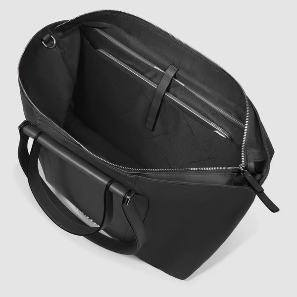 Piquadro borsa porta PC 15.6" in pelle con protezione antiurto e RFID Nero TU | Giò Fashion